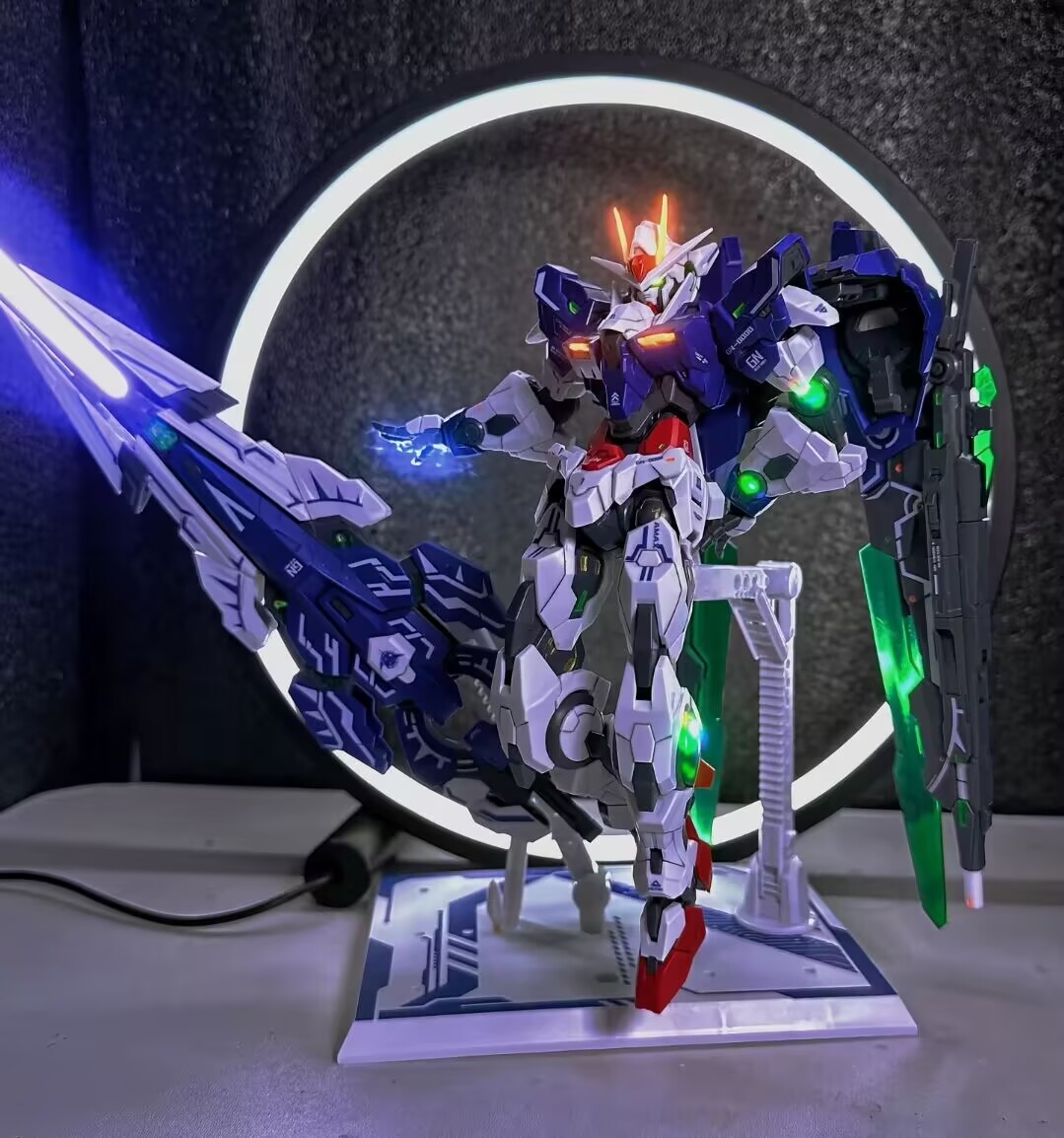 Hot Sale MJH MG 1/100 Scale Bl - مراجعة Model Kit Daban وسعره