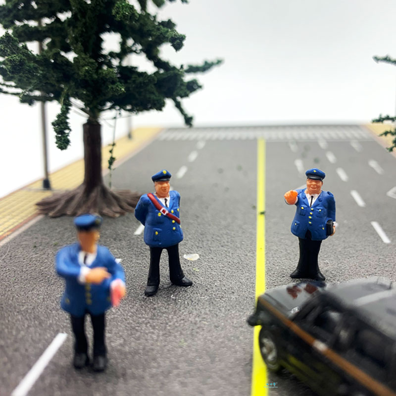 1/87 Ho Scale Model Figure Set - مراجعة Model Kit Train وسعره
