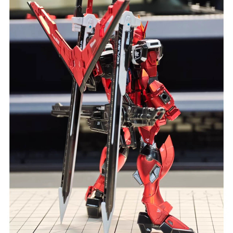 In Stock Bandai Action Figure  - مراجعة Model Kit Rg وسعره