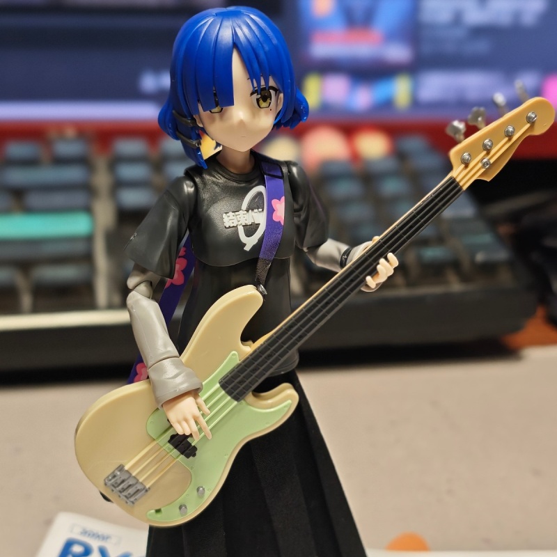 Bandai 30mp Bocchi The Rock Ry - مراجعة Model Kit Bocchi وسعره